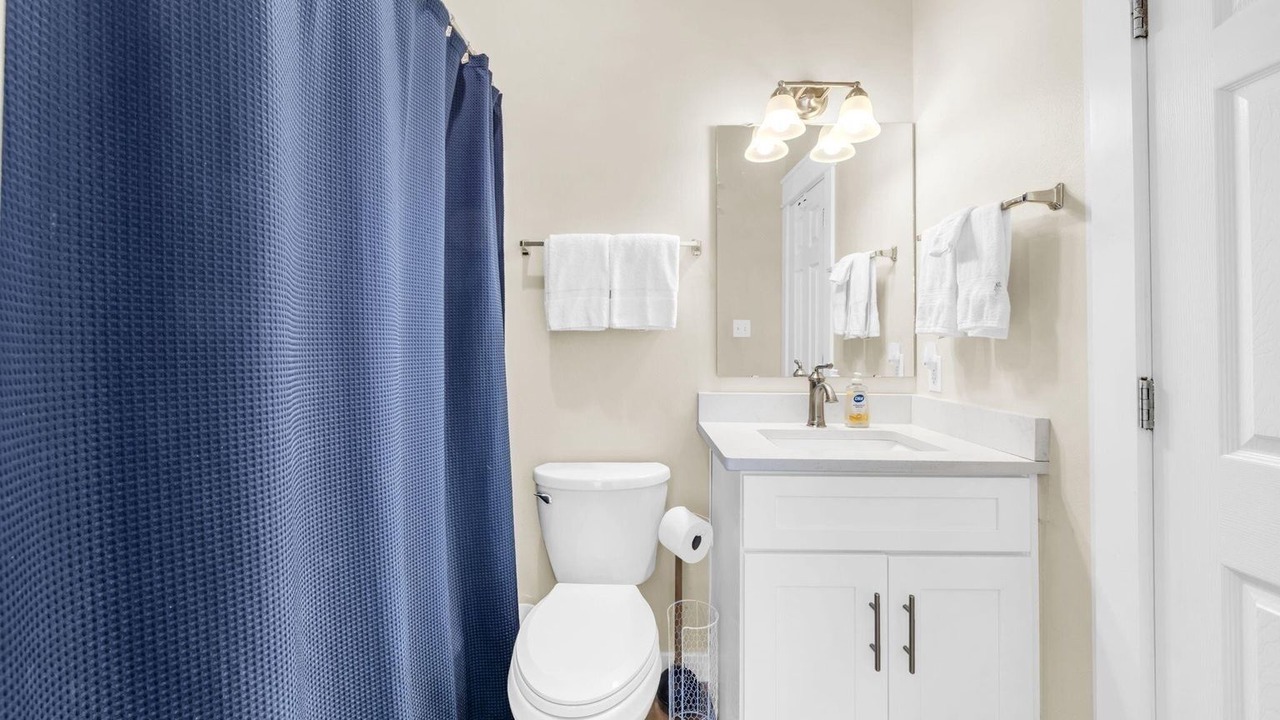 Photo of Bathroom in Dune Allen Beach