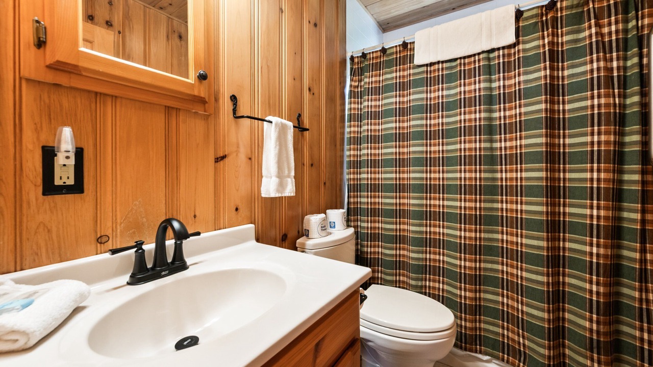Photo of Bathroom in Rangeley Plantation