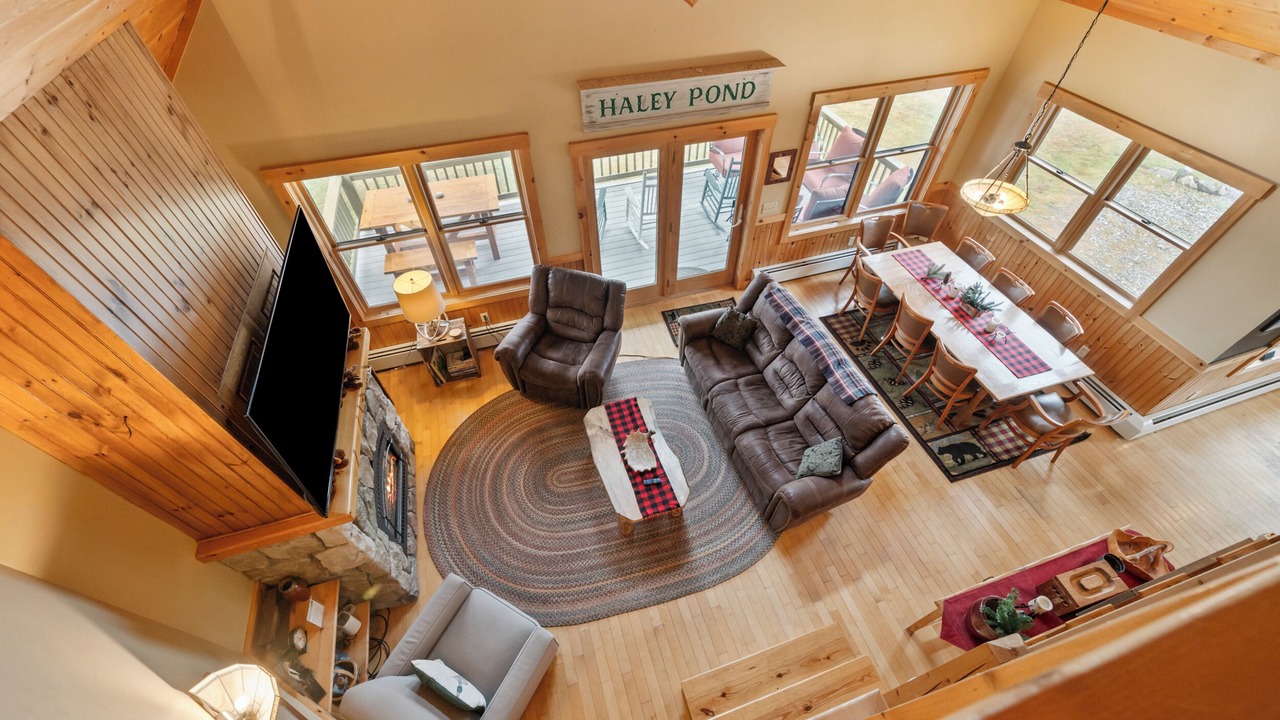 Photo of Livingroom in Rangeley