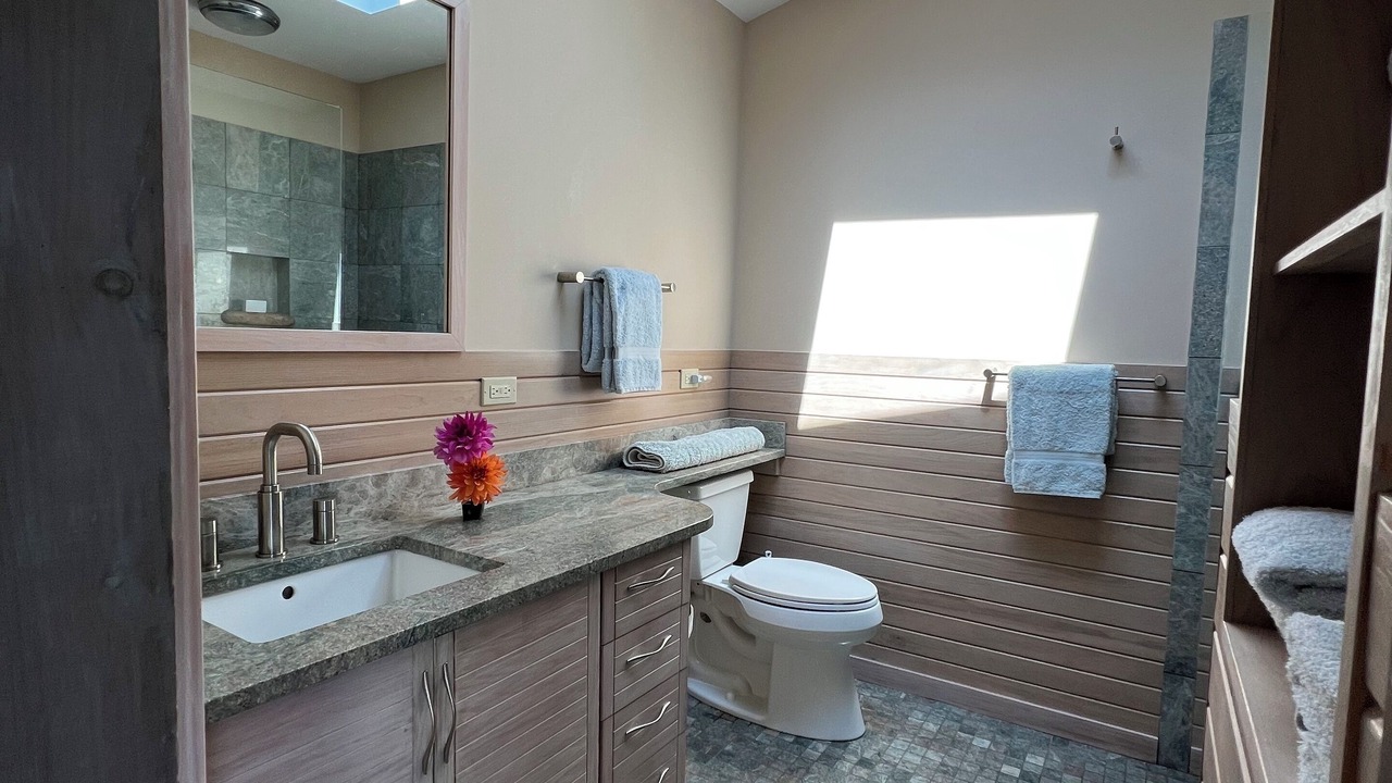 Photo of Bathroom in Seawall