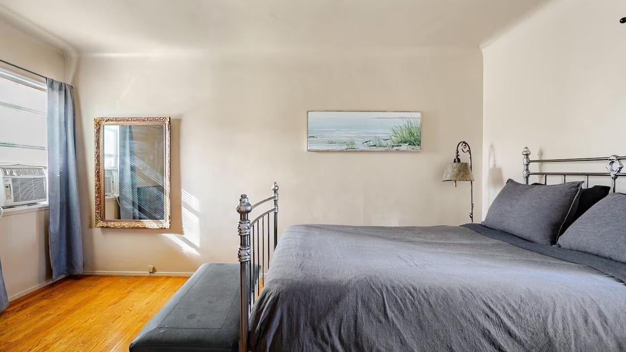 Photo of Bedroom in Eagle Rock