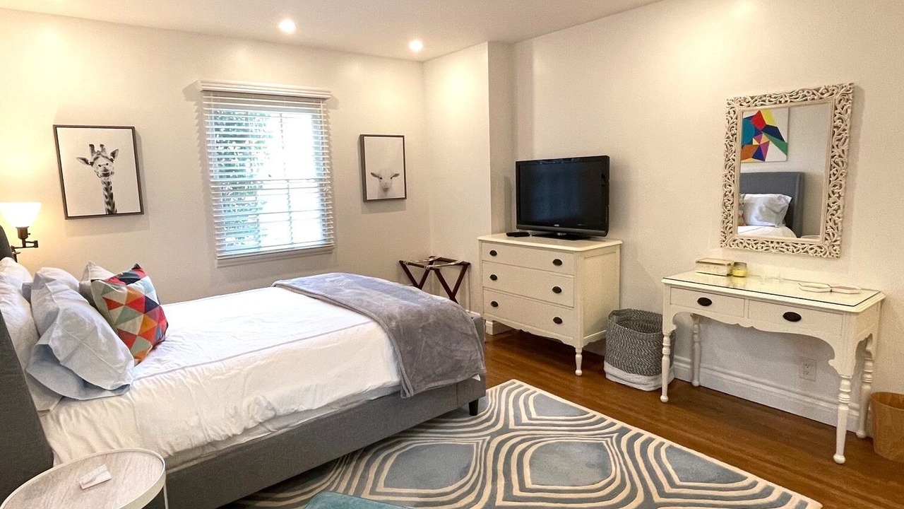 Photo of Bedroom in Pasadena