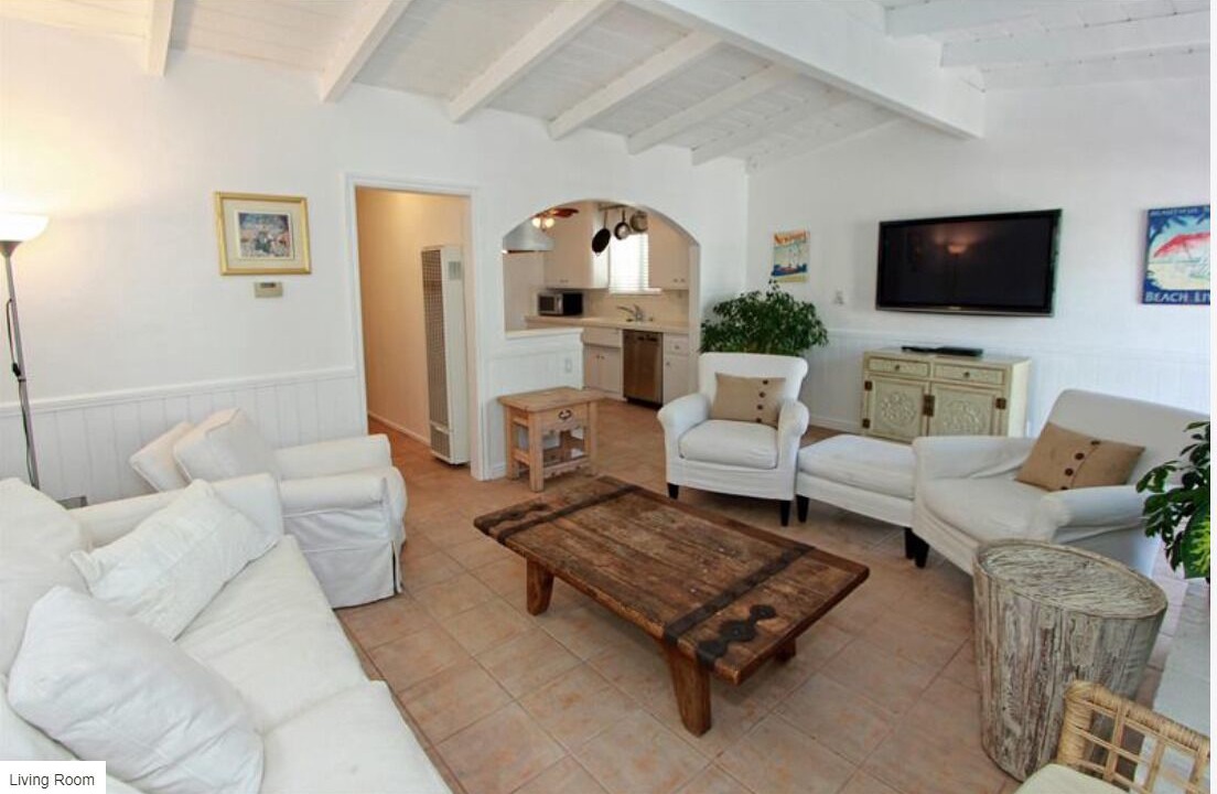 Photo of Livingroom in West Newport
