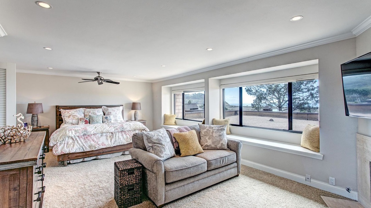 Photo of Livingroom in Del Mar Heights