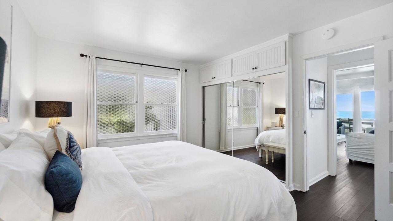 Photo of Bedroom in Eastern Malibu