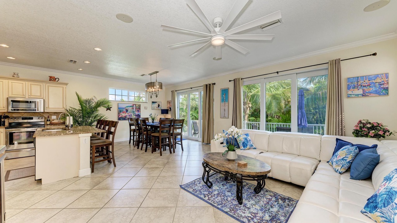 Photo of Livingroom in Anna Maria