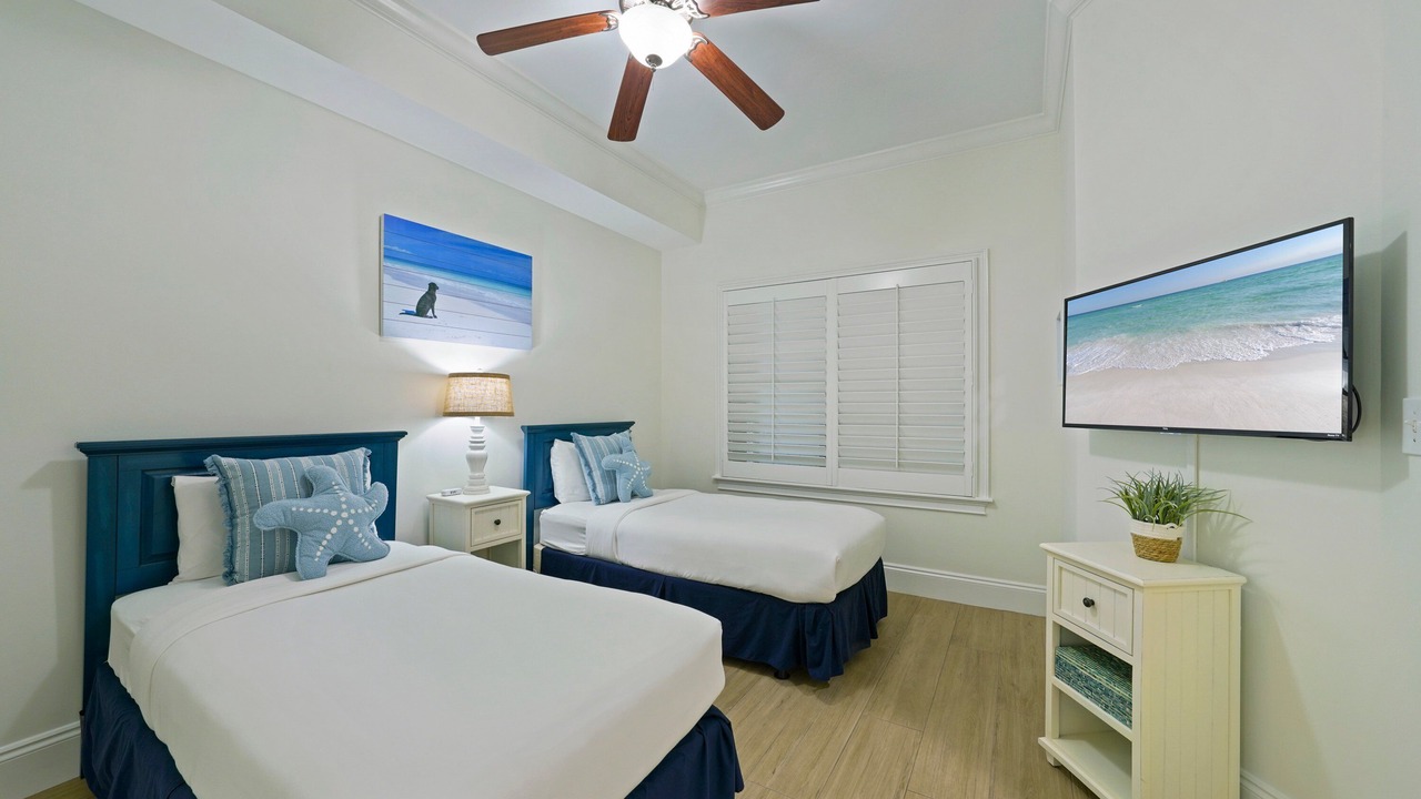 Photo of Bedroom in Crystal Beach