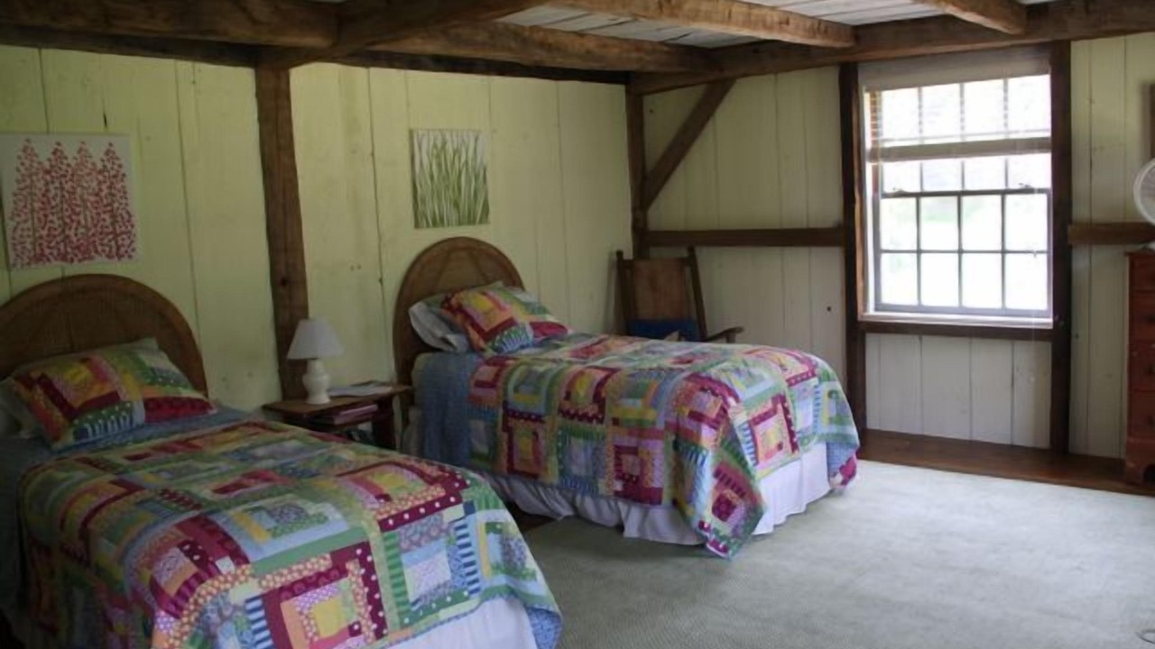 Photo of Bedroom in Vinalhaven