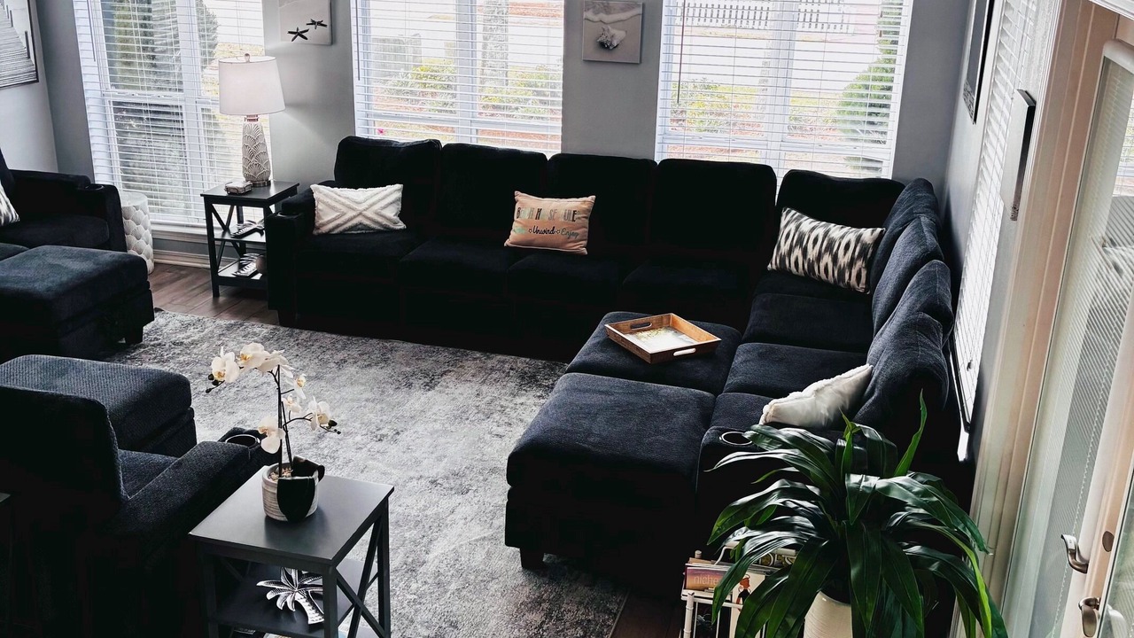 Photo of Livingroom in Crystal Beach