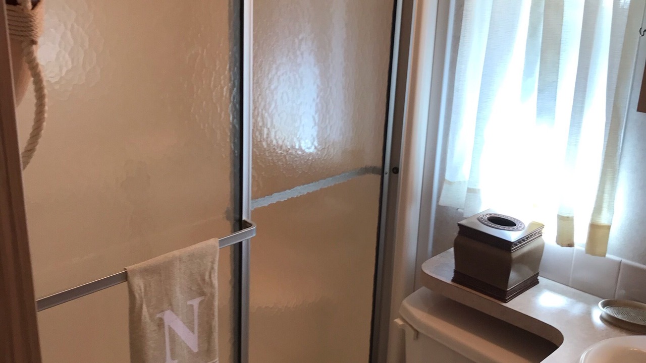 Photo of Bathroom in Upper Grand Lagoon