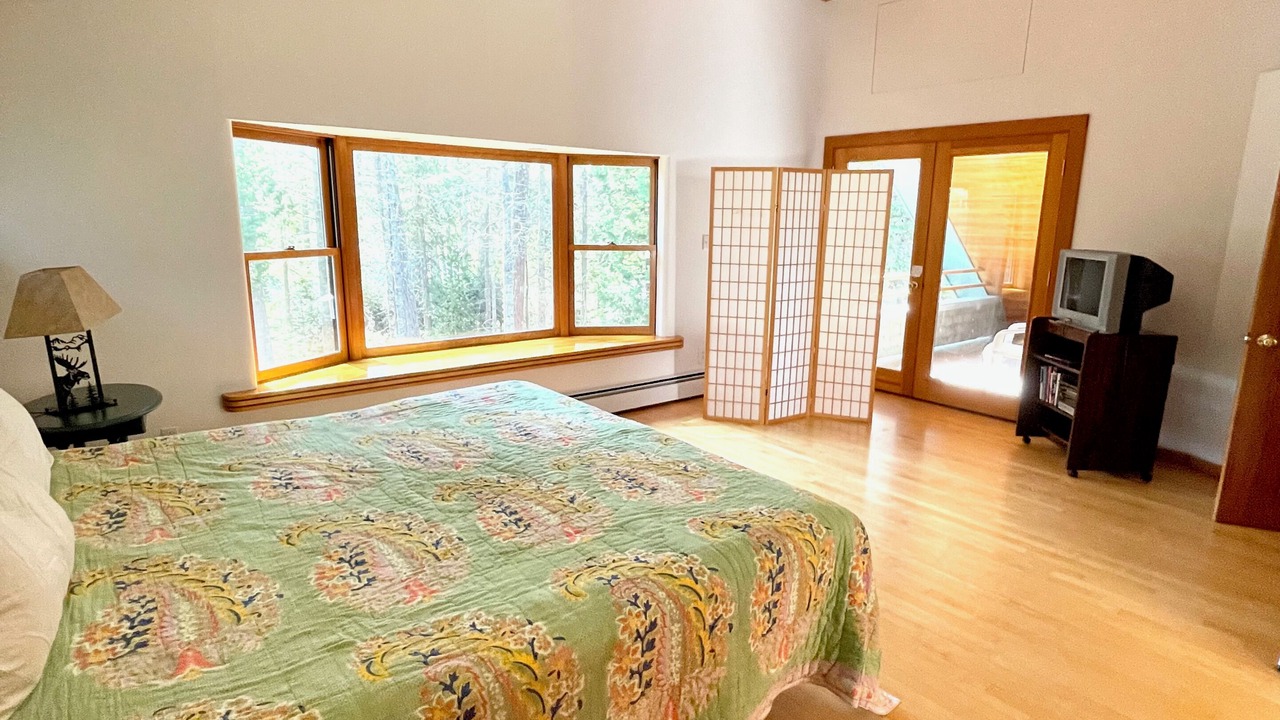 Photo of Bedroom in Seal Cove