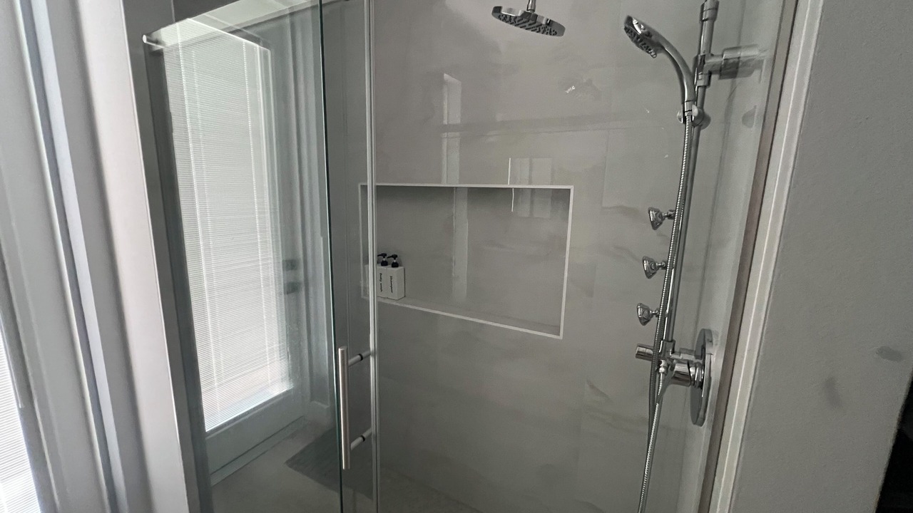 Photo of Bathroom in Venice Gardens