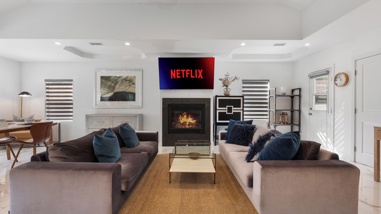 Photo of Livingroom in North Central