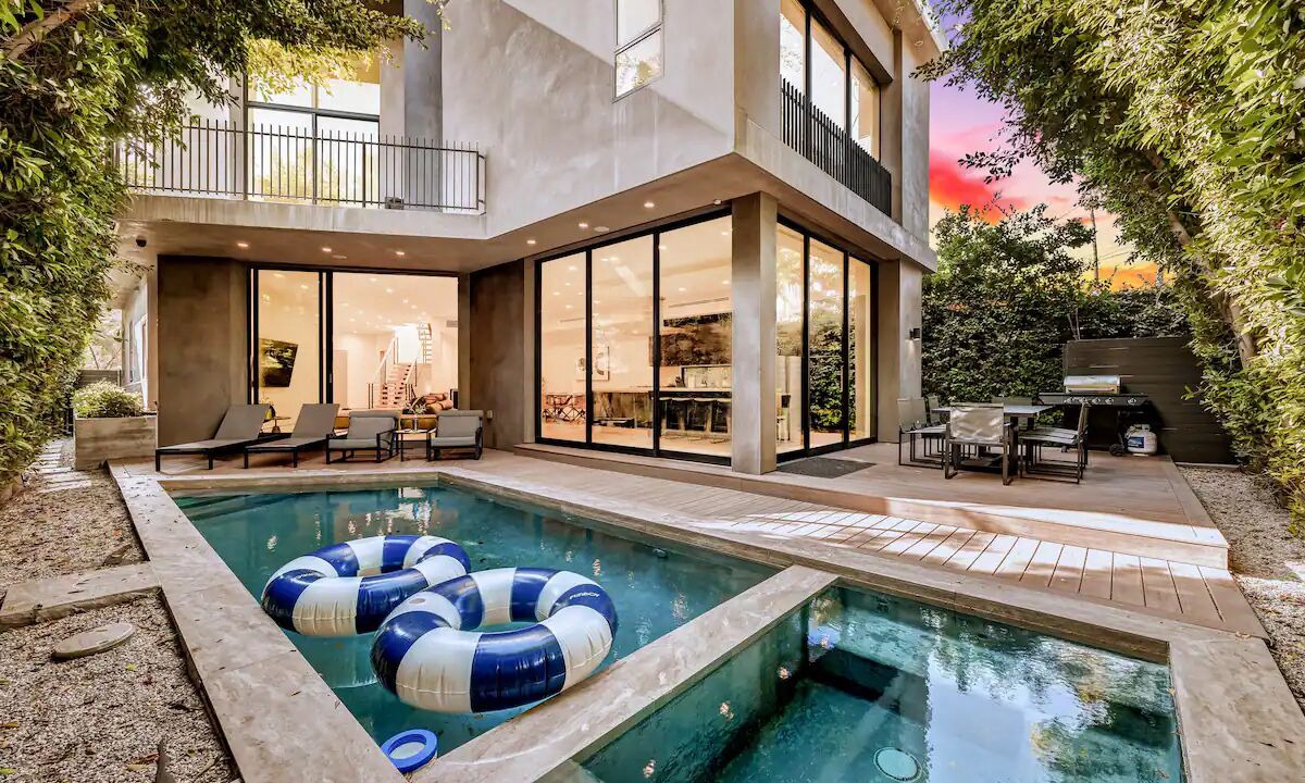 Photo of Outdoor in Beverly Grove