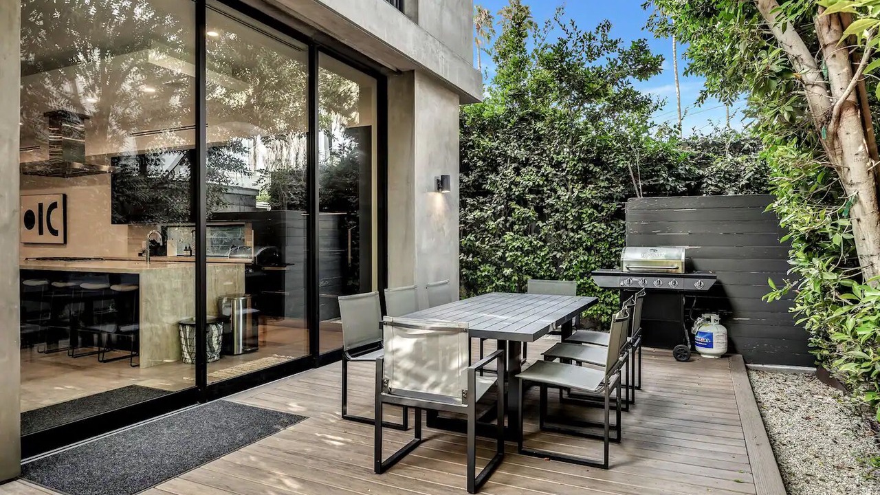 Photo of Outdoor in Beverly Grove