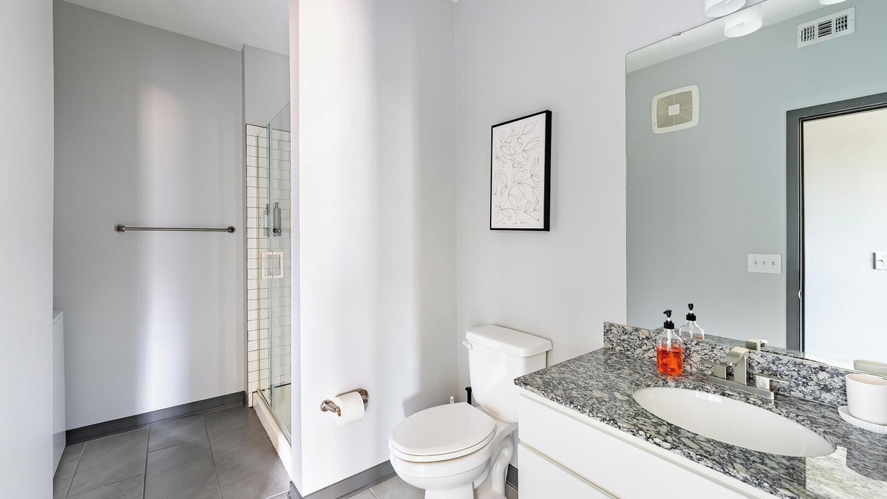 Photo of Bathroom in Northwest Pensacola