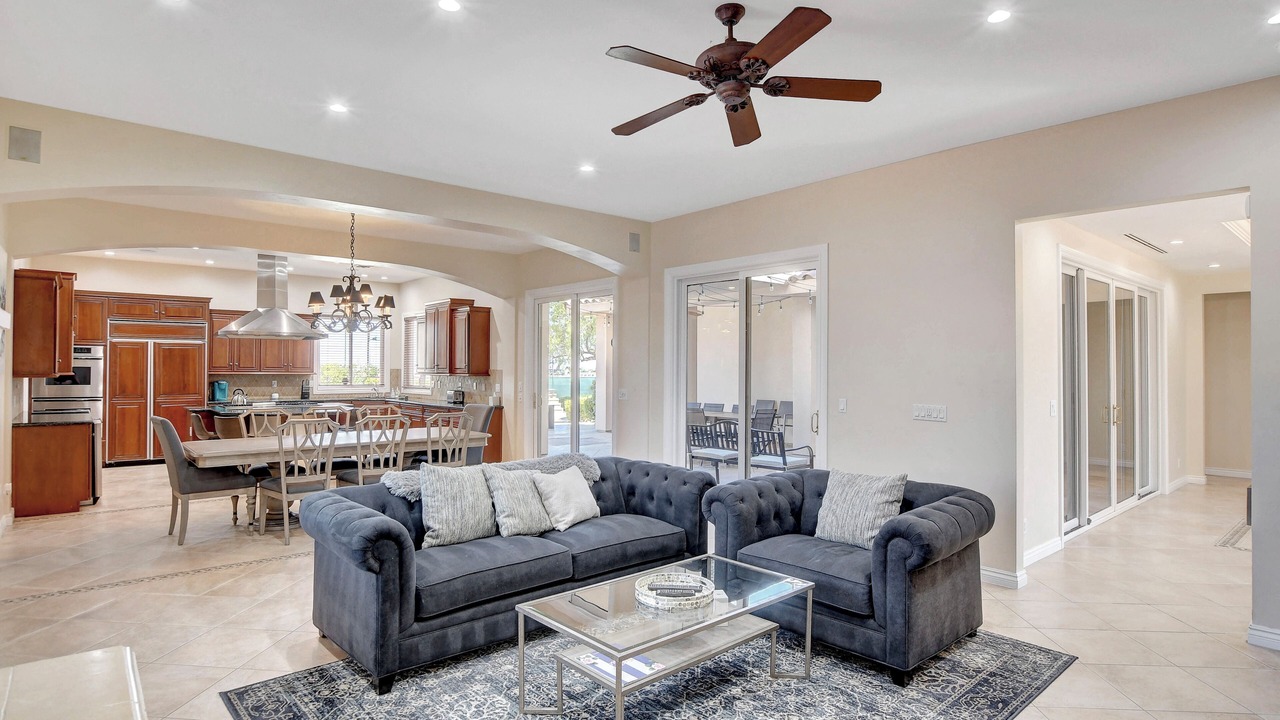 Photo of Livingroom in Spring Valley