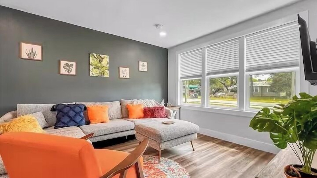 Photo of Livingroom in Pensacola