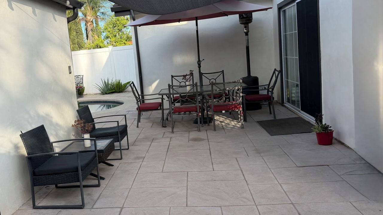 Photo of Outdoor in Valley Glen