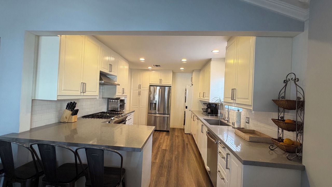 Photo of Kitchen in Valley Glen