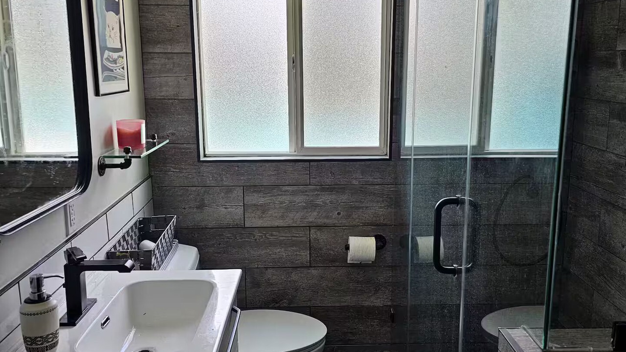 Photo of Bathroom in Valley Glen