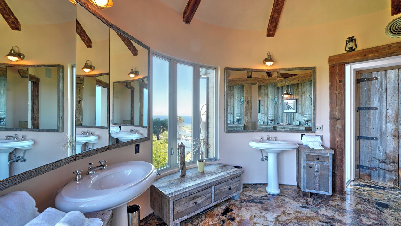 Photo of Bathroom in Central Malibu