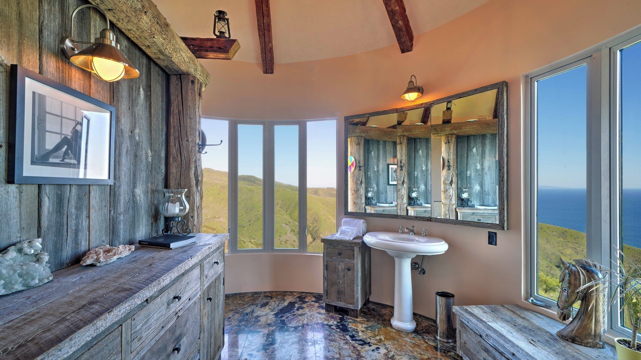 Photo of Bathroom in Central Malibu