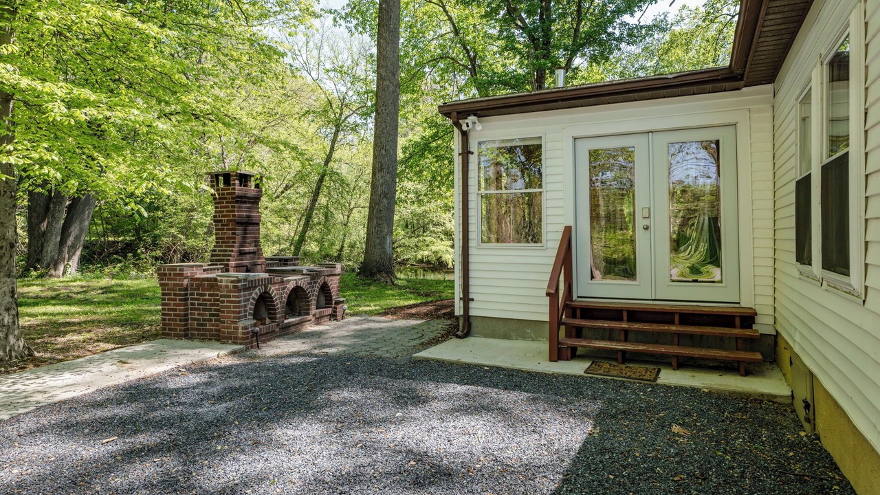 Photo of Outdoor in Jonestown