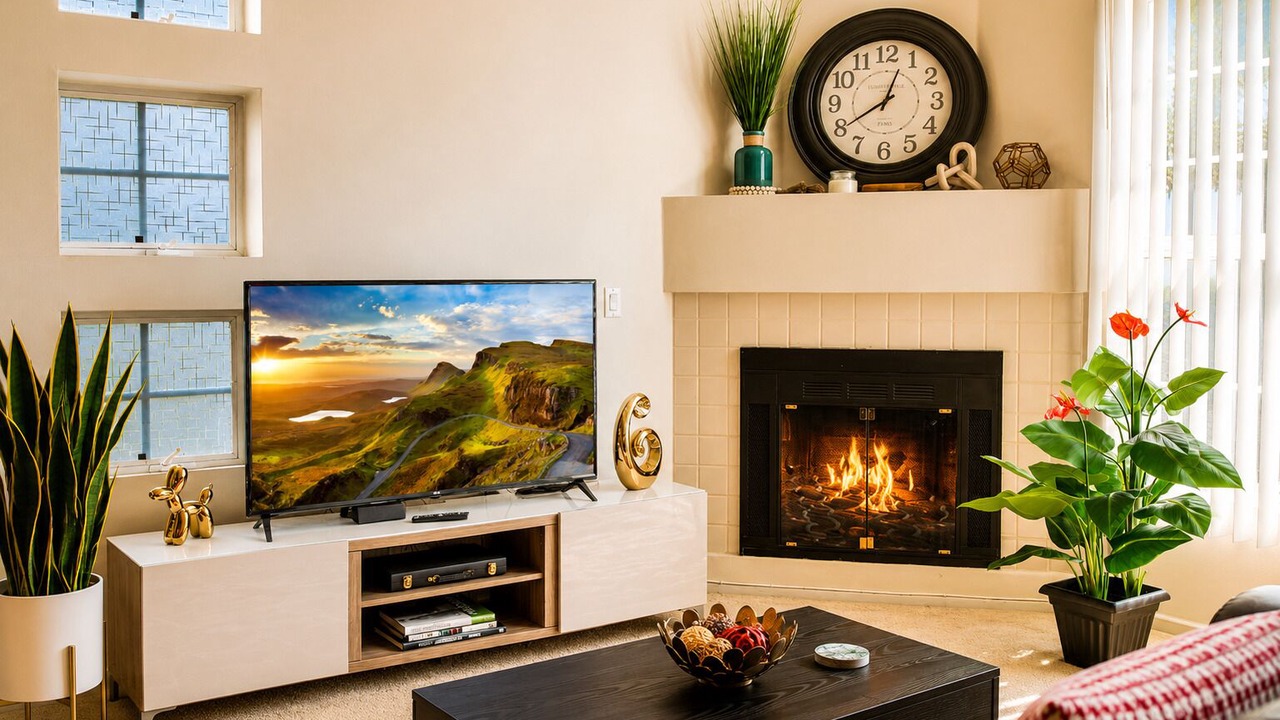 Photo of Livingroom in Sherman Oaks