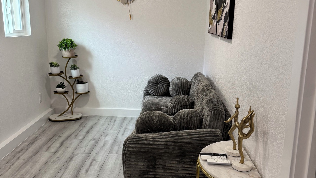 Photo of Livingroom in Silverado Ranch