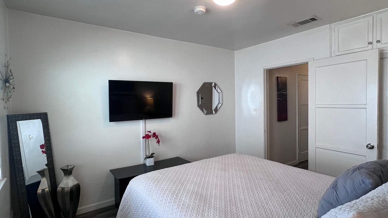 Photo of Bedroom in Sherman Oaks