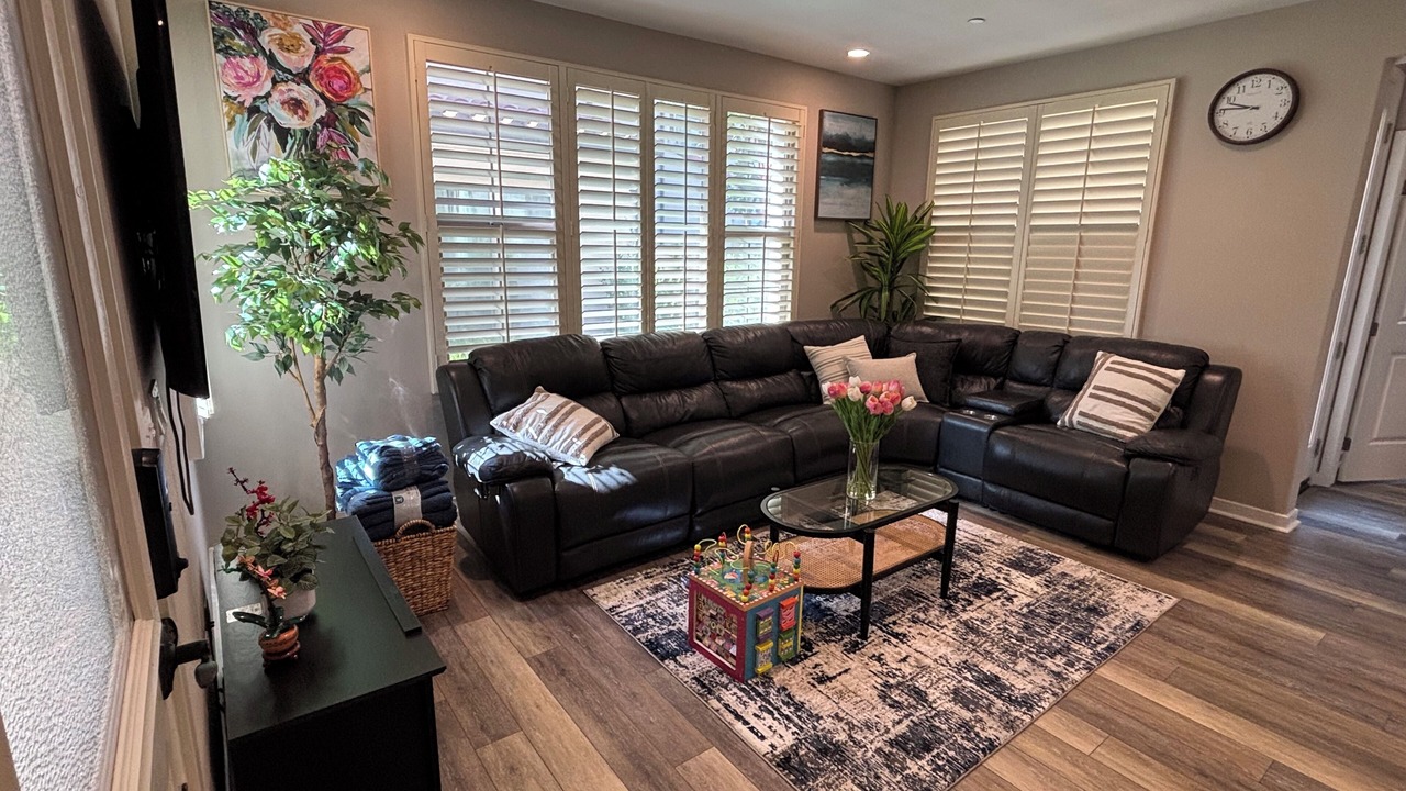 Photo of Livingroom in Cypress Village