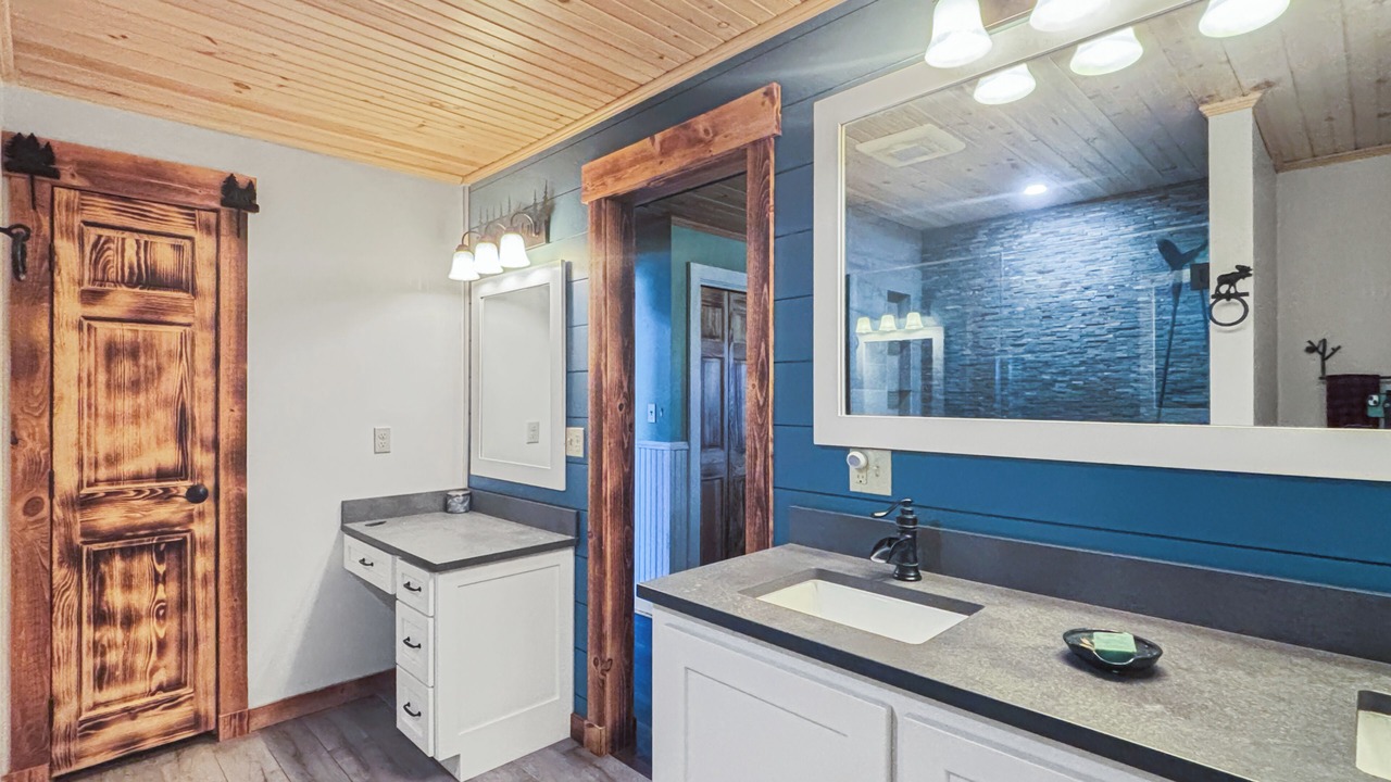 Photo of Bathroom in Beaver Cove