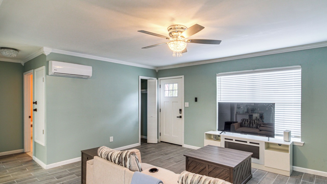 Photo of Livingroom in Myrtle Grove