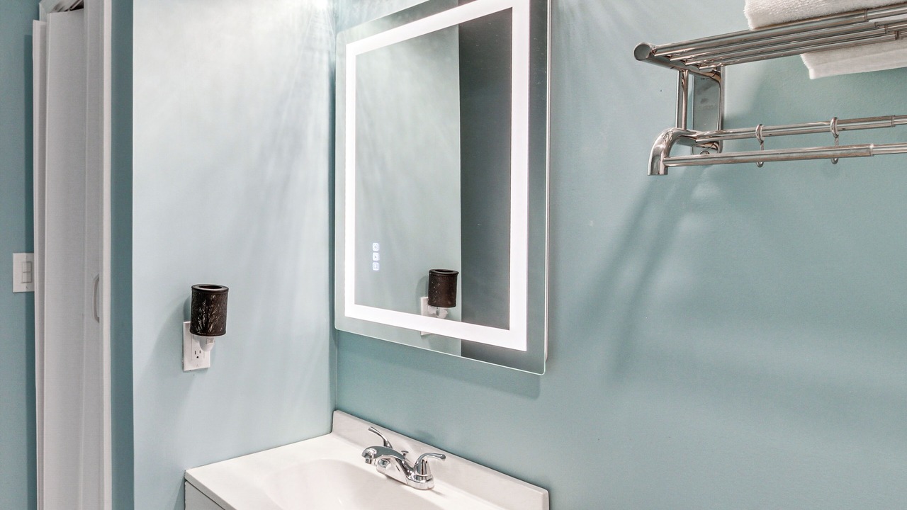 Photo of Bathroom in Myrtle Grove
