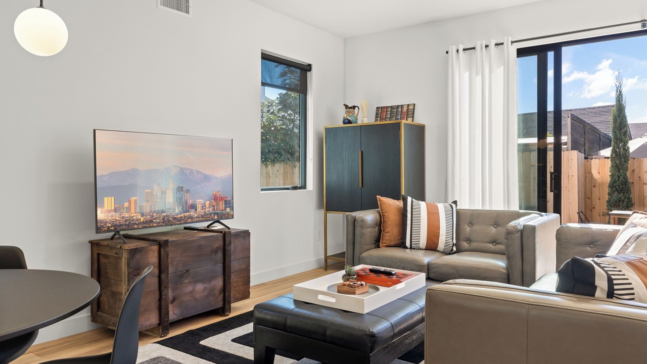 Photo of Livingroom in Historic Filipinotown