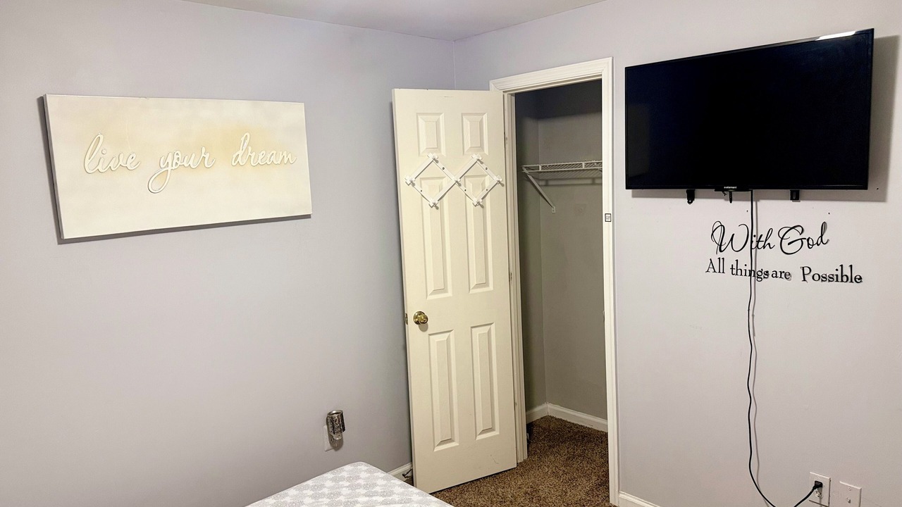 Photo of Bedroom in Leesburg