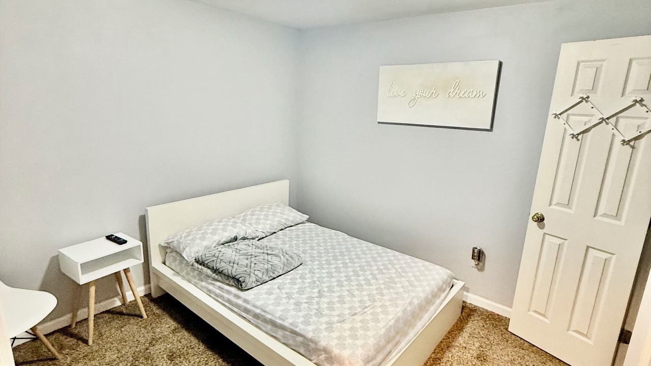 Photo of Bedroom in Leesburg
