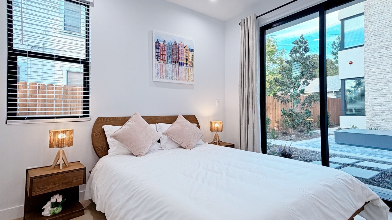 Photo of Bedroom in Mid Central