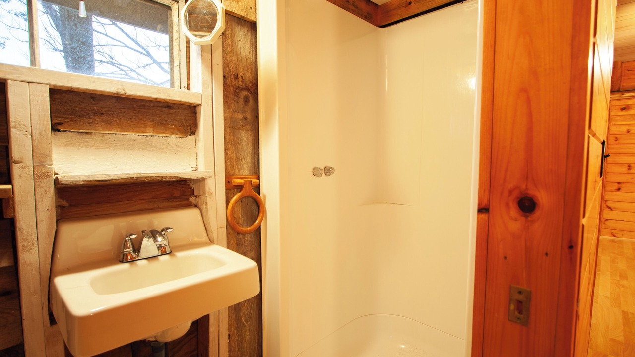 Photo of Bathroom in Brooklin