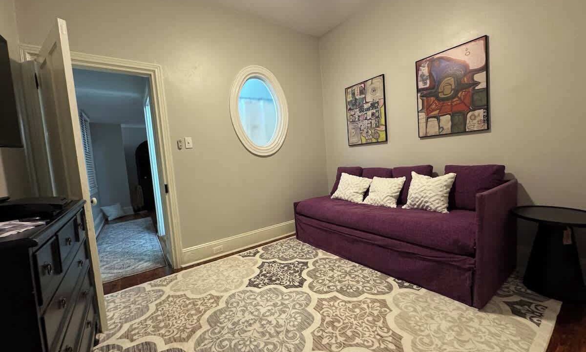 Photo of Livingroom in Harrisburg - Hershey