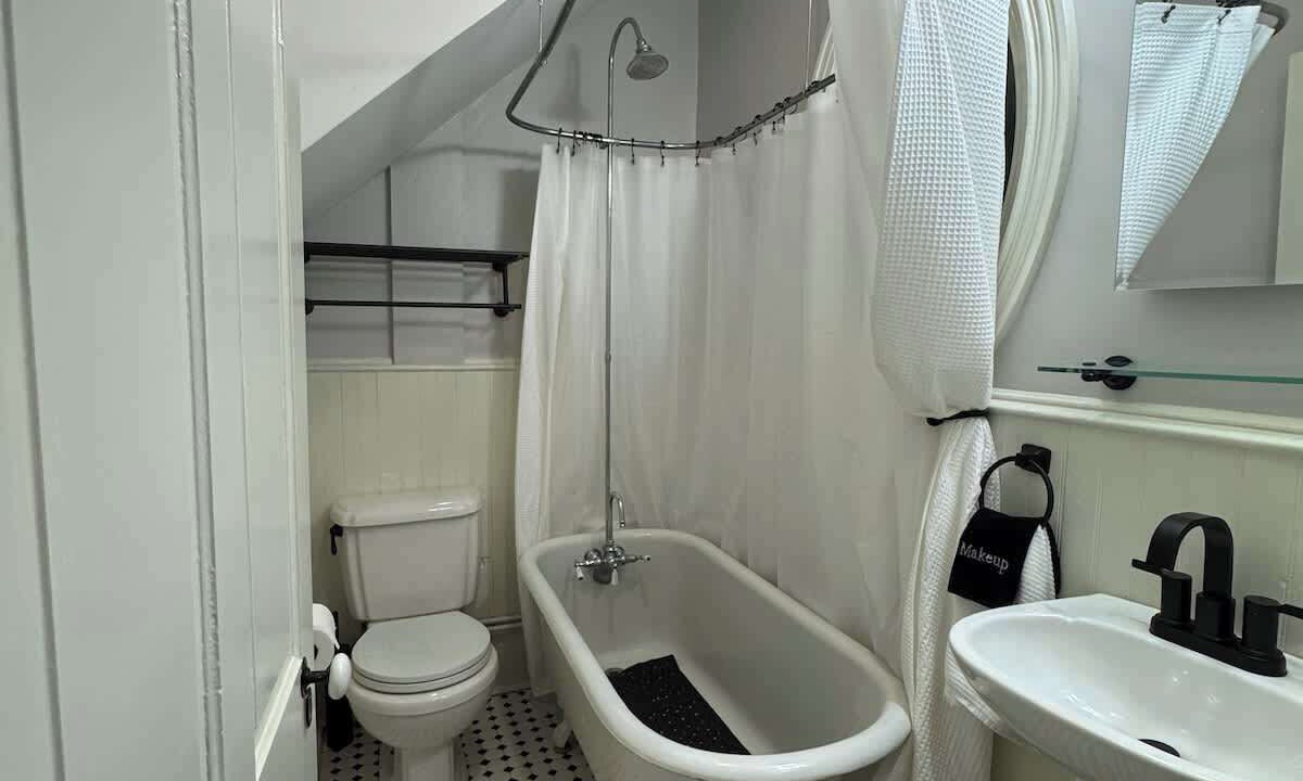 Photo of Bathroom in Harrisburg - Hershey