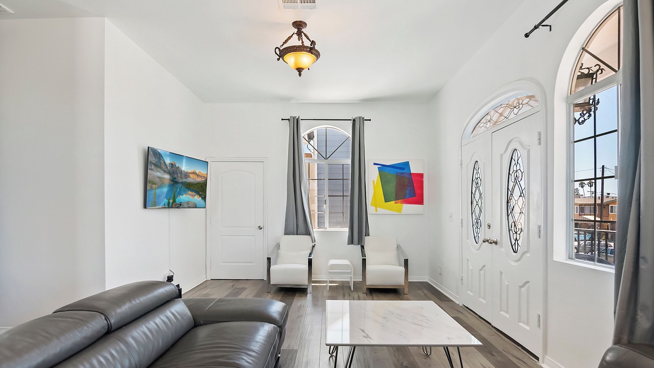 Photo of Livingroom in NoHo Arts District