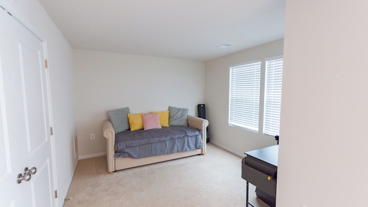Photo of Livingroom in Ranson
