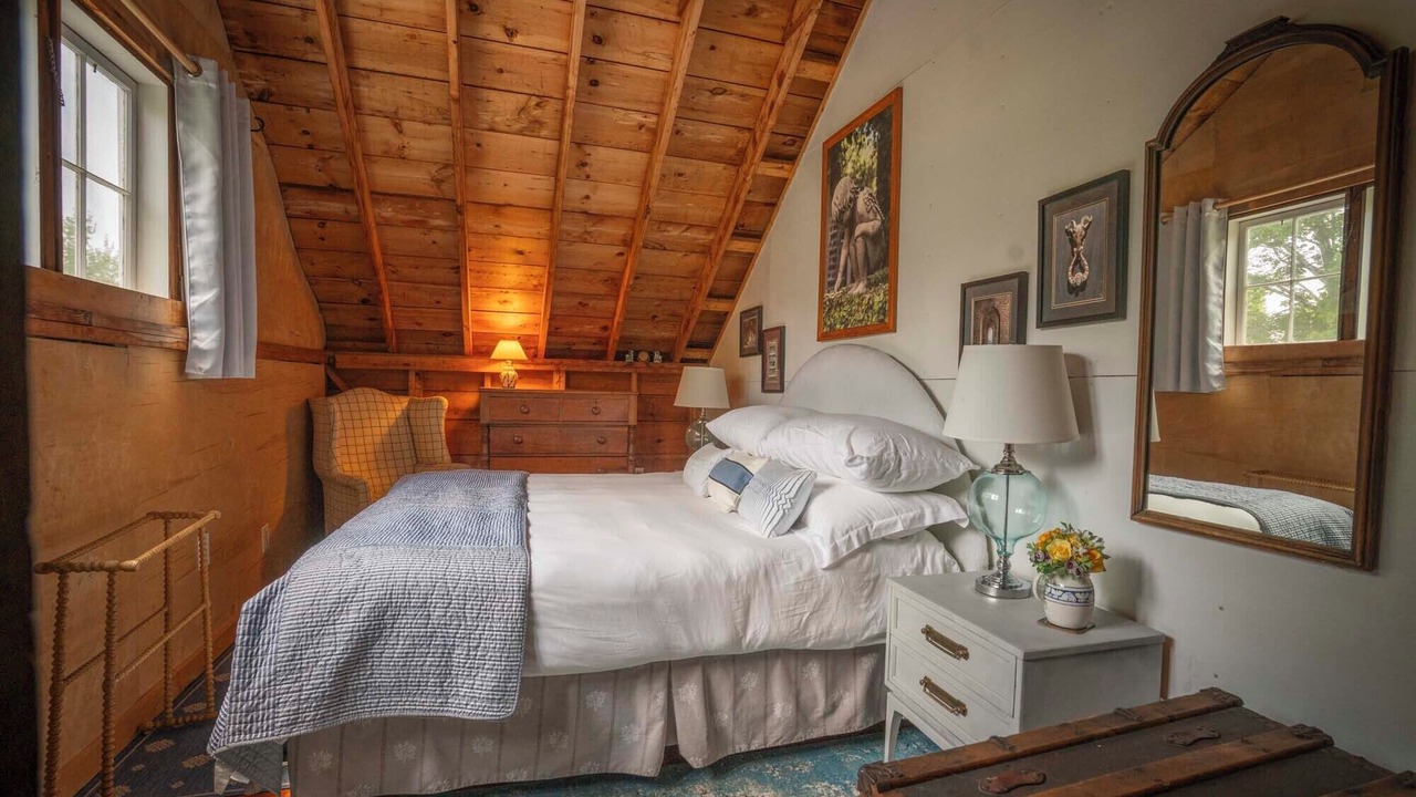 Photo of Bedroom in Brooksville