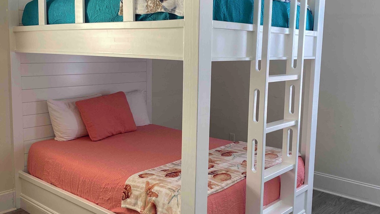 Photo of Bedroom in Gulf Lagoon Beach