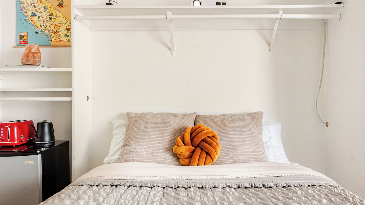Photo of Bedroom in Inglewood
