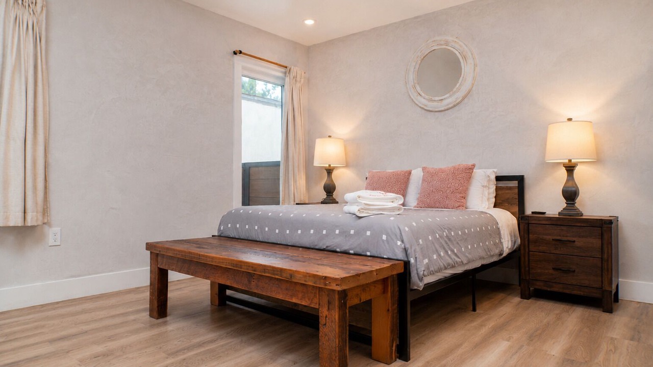 Photo of Bedroom in Burbank