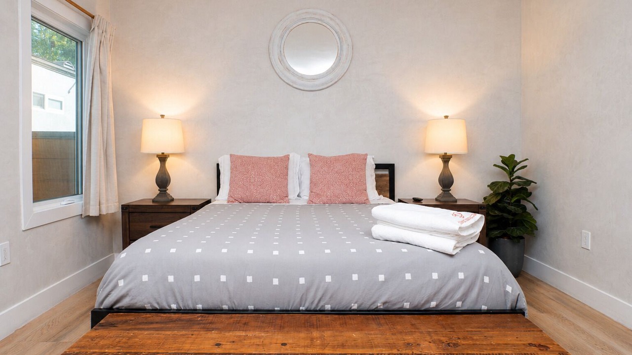 Photo of Bedroom in Burbank