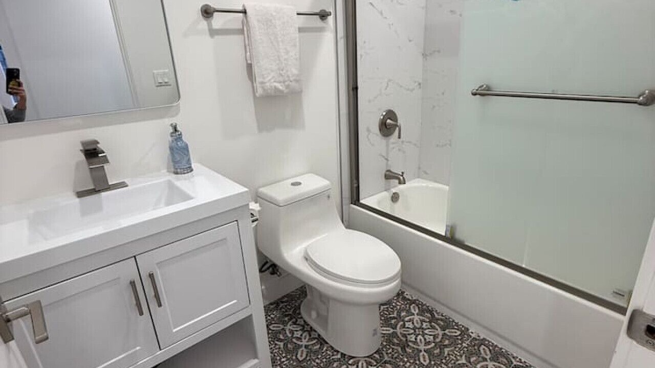 Photo of Bathroom in Woodland Hills